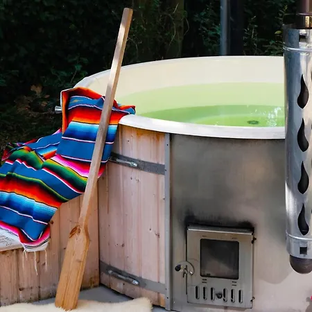 Wellness With Private Hot Tub