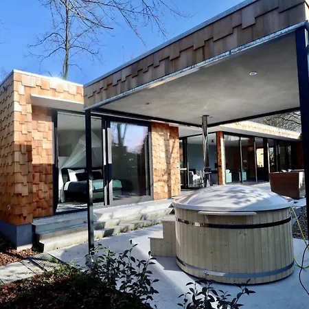 Casa de Férias Wellness With Private Hot Tub Oosterhout (North Brabant)
